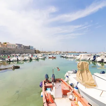 Appartamento Casa Vacanze Chiara In Centro, 5/6 Persone