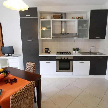Appartamento Casa Vacanze Chiara In Centro, 5/6 Persone Otranto