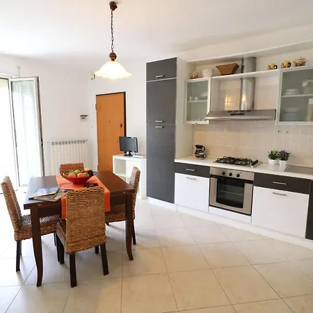 Casa Vacanze Chiara In Centro, 5/6 Persone Appartamento Otranto