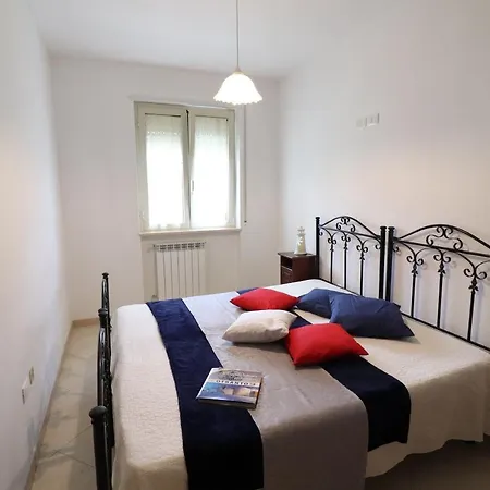 Casa Vacanze Chiara In Centro, 5/6 Persone Appartamento