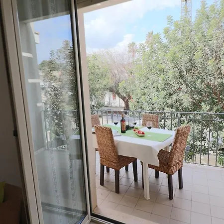 Casa Vacanze Chiara In Centro, 5/6 Persone Appartamento